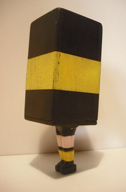cube noir et jaune